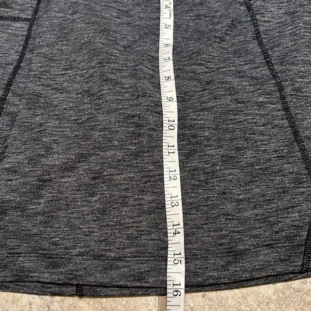 Athleta cute gray skort in excellent condition! - Picture 4 of 7
